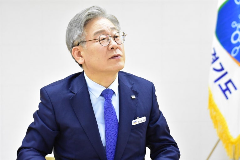 디와이전기산업 이미지