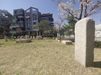 은평역사한옥박물관에 있는 표석, 이런 사연이
