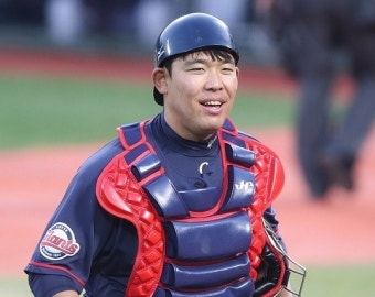 '포수 약점' 롯데, 지시완이 새 희망될까?