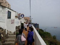 변해도 너무 변한 흰여울마을, 이젠 밤에도 가라고요?