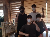 배고픈 청년예술가들에게 김밥 같은 존재가 되고 싶다