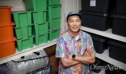 영화 미술감독으로 20년, 이 남자가 말하는 진짜 재미난 삶 [권은비가 만난 뉴노멀 아티스트]