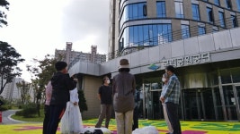 국립공원공단 앞 대형 펼침막 성삼재-정령치 주차장 철거하라