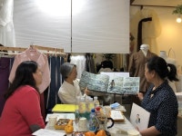 옷 공방에 평화도서관이 들어섰다고?