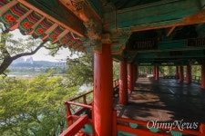 기암괴석 병풍 삼은 해암정, 절묘한 발상을 누가?