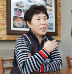 분식집에서 변신한 어탕집... 줄서서 먹는 그 맛의 비결