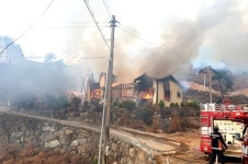 [남해] 화목보일러 발화 추정 2층 주택 화재