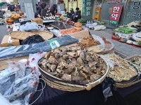 사람이 안 댕겨부러요 발길 뚝 끊인 여수 재래시장