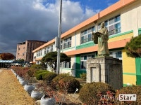 [2021 올해의 인물] 아직 피기 전, 인간 BTS를 만나다