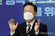 이재명 4년 중임제 개헌은 평소 소신, 특별한 계획은 없어