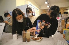 학교에 매점 열고, 카페 차리고... 요즘 청소년들의 찐경제 [월간 옥이네]
