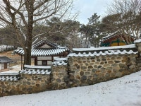 [사진] 눈이 소복이 쌓인 광주 학산사