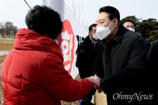 [오마이포토] 동학농민혁명운동 기념관 찾은 윤석열