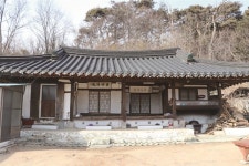 소녀 끌고가는 일본군 피해왔더니... 특명, 집을 지켜라 [월간 옥이네]