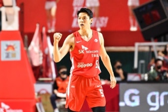 정규리그 1위 저력 과시한 서울 SK... 김선형 '날았다'