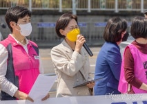 [오마이포토] 올바른 최저임금 시행 촉구하는 양대 노조