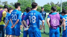 승격팀에서 우승후보로 멈출 줄 모르는 리그 1위 시흥