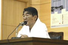 거작 대설 남 집필, 변신 비난도 [[김삼웅의 인물열전] 시인 김지하 평전]