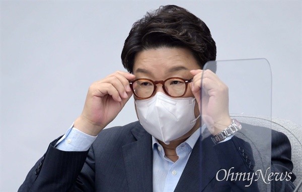 윤석열 대통령, 권성동 원내대표와 통화…당 지도부 고생 많았다