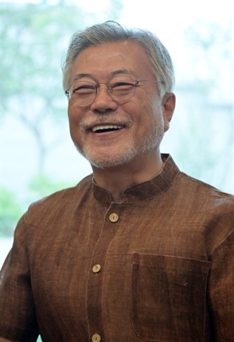 [포토] 문재인 전 대통령 예방한 이재명 신임대표
