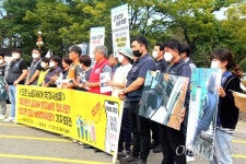 일터에 휴게실 없으면 1577-2260으로 전화 주세요