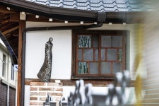 박경리가 헌책방 했던 곳이 핫플로... 예술 넘치는 이 골목