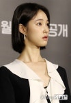 [오마이포토] 썸바디 강해림, 모든 게 신기하듯