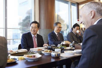 주한 미국대사 만난 김동연 