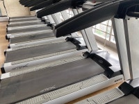 누군가는 경로당헬스장이라 부르는 곳의 기운