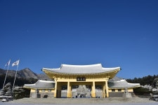 [사진] 하늘에서 본 국립대전현충원의 설경