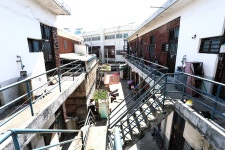 구로디지털산단 수출의 여인상은 가짜다 [우리 도시 에세이]