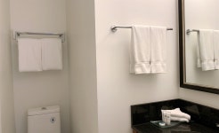 호텔 화장실 작은 수건, 원래 용도를 아십니까