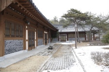 무등산 자락 고인돌 전시장, 여기는 화순입니다