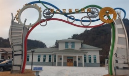 남도의 강변도로 따라 꽃길 드라이브 어때요
