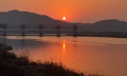 남도의 강변도로 따라 꽃길 드라이브 어때요