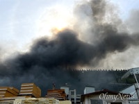 밀양 소재 한국카본 2공장 화재, 대응 2단계 발령