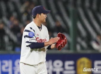 한화전 ERA 1.69, '독수리 사냥꾼'으로 거듭난 나균안