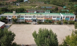 70여살 회의록, 주민이 주인 대접... 이런 통장 취임식이라니