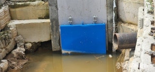 6년 전 터진 제방 또 터지고, 역류한 수문은 농지에 물폭탄 쏟아냈다