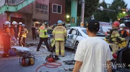 창원마산 석전사거리, 차량 3중 추돌 ... 7명 사상자 발생