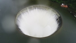 세계 곳곳에 있는 신비한 구멍, 영천댐에도 있다