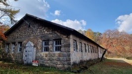 북한 인민군 막사가 대한민국 땅에 남아 있다 [윤태옥의 길 위에서 읽는 한국전쟁]