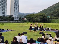 광려천 수변공원, 춤-음악 즐기며 파크골프장 반대