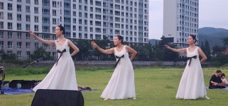 광려천 수변공원, 춤-음악 즐기며 파크골프장 반대