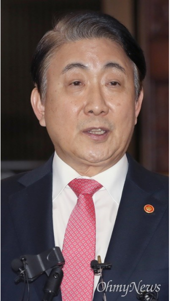 민주당, 이동관·손준성·이정섭 탄핵 발의...국힘 '필버' 포기로 무산