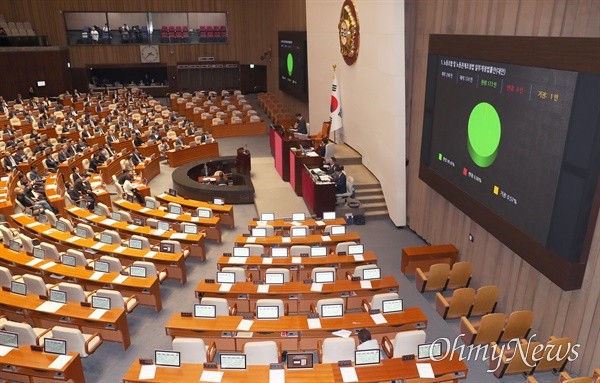 국회 법제사법위원회, 방송3법과 노란봉투법 통과…국민의힘 반발