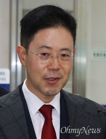 [오마이포토] 손준성 검사 '고발사주 의혹' 공판 출석
