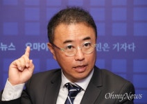 KBS 떠난 최경영 기자, 오마이TV에서 경제 프로그램 진행