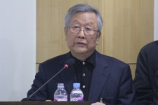 이부영·권영길, 민주당에 "병립형 비례제로 회귀 안 돼" 제동