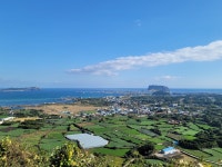 최초 염전에서 관광지로 변화, 알록달록 극적인 곳